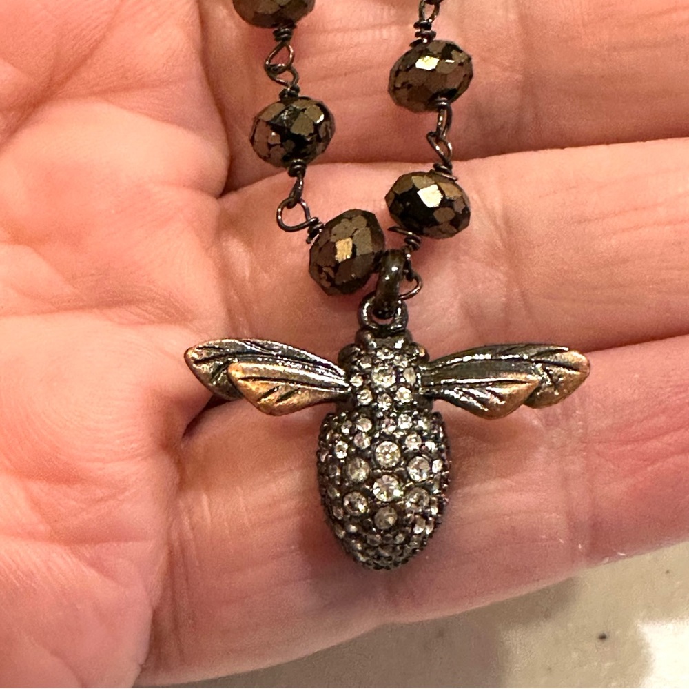 Fossil Necklace Copper Tone Necklace - beaded chain w/ Bee Pendant, rhinestones - Picture 2 of 13